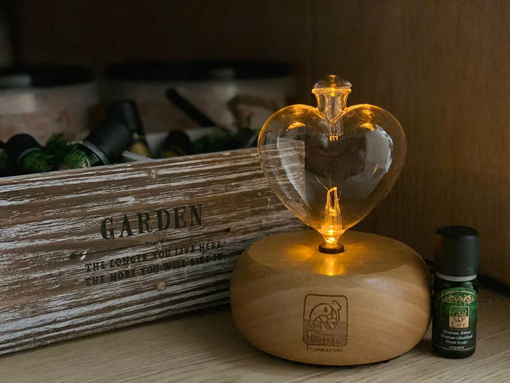 LIFE INSPIRATION Ionic Nebulizing Handmade Aromatherapy Diffuser - Angel/Pumpkin/Christmas Tree/Heart/Classic